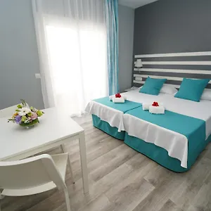 https://apartamentos-rf-bambi.in-canary-islands.com